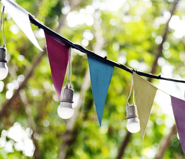 triangle-festive-decorations-lights